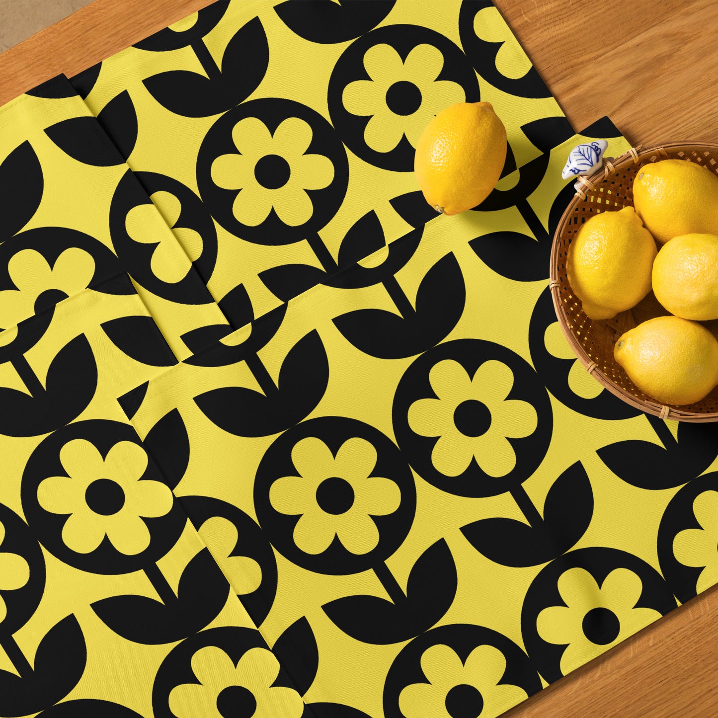 Vintage Flower Yellow with Black Placemat Set