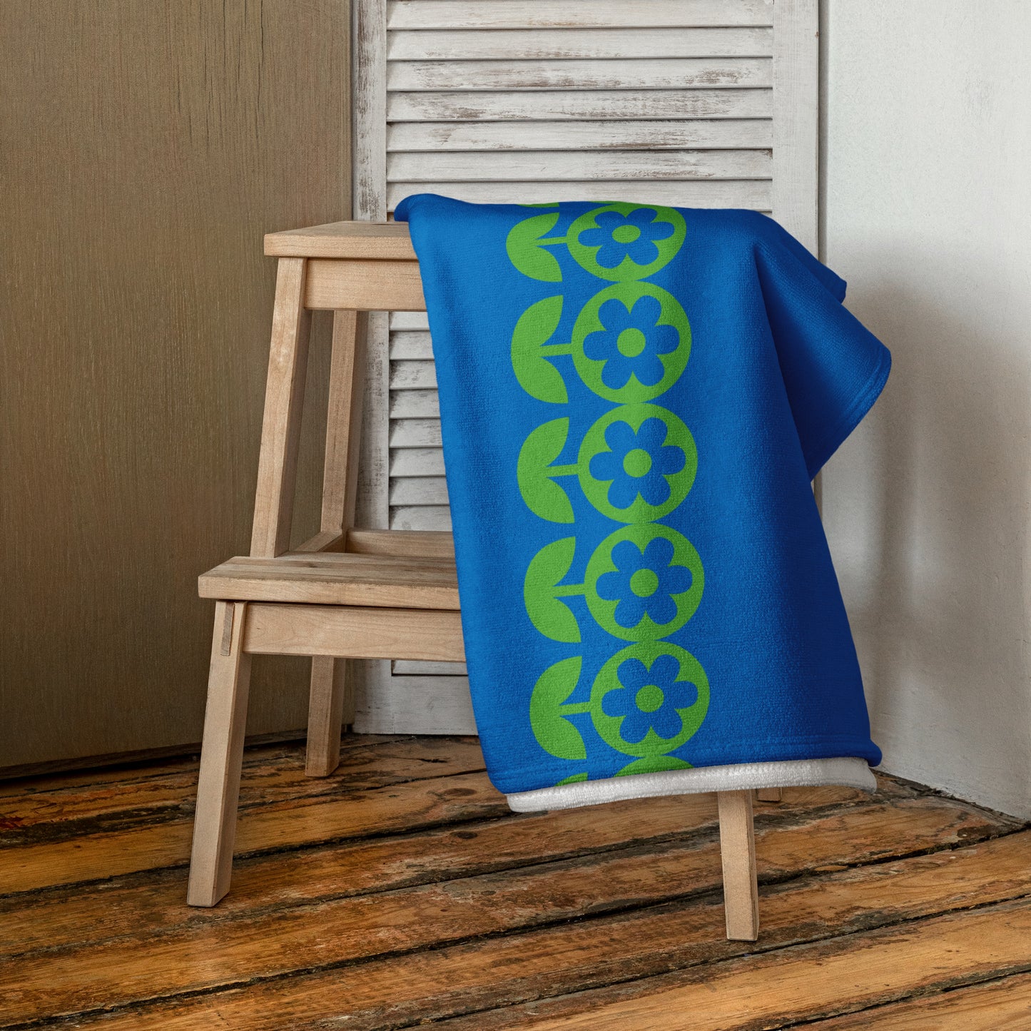 Vintage Flower Towel Blue Green